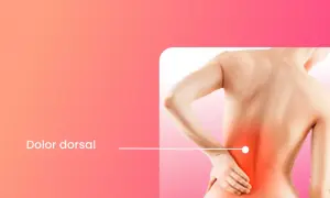 Persona con dolor dorsal ancho, señalando la zona afectada en su espalda baja.