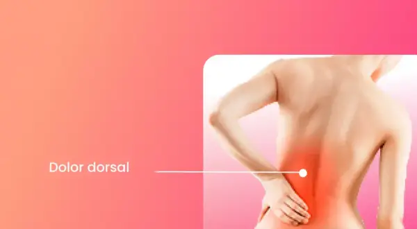 Persona con dolor dorsal ancho, señalando la zona afectada en su espalda baja.